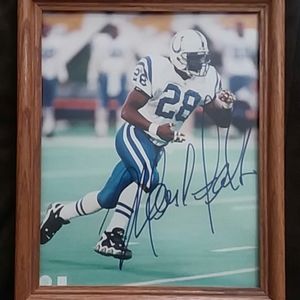 Autographed 8X10 of HOF Marshall Faulk